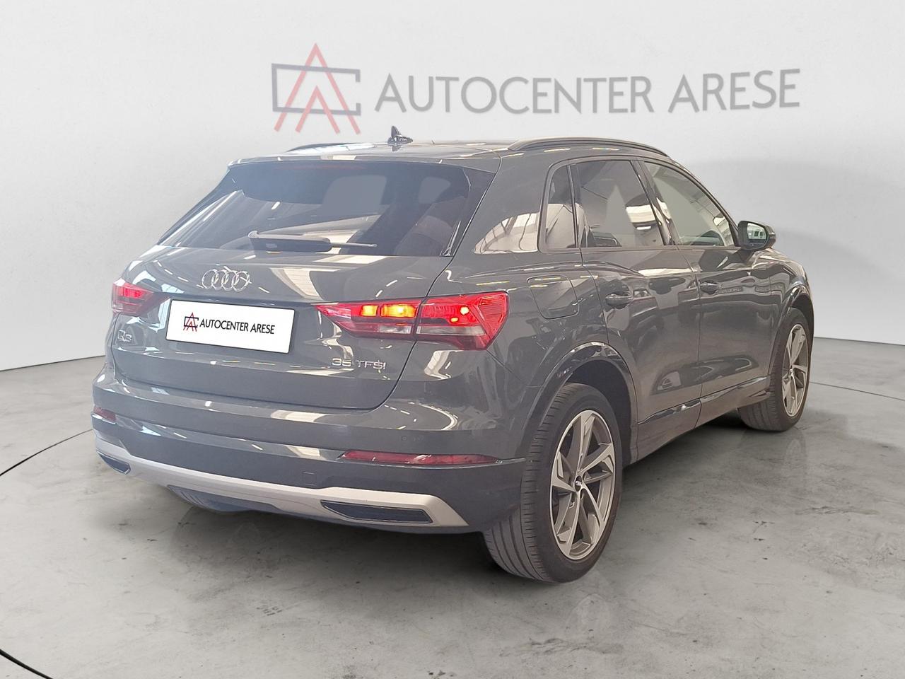 Audi Q3 35 1.5 tfsi mhev Business Advanced s-tronic