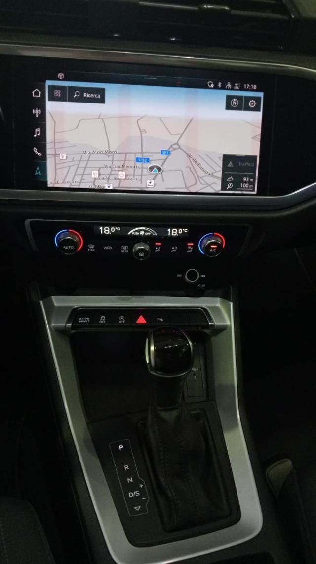 AUDI Q3 SPB 35 S-tronic TDI Business Plus