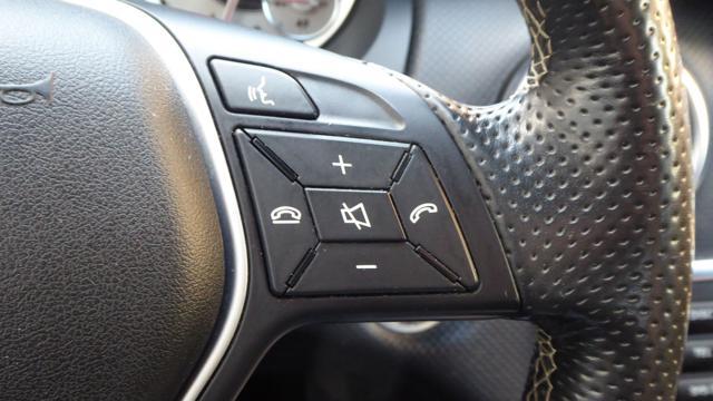 MERCEDES-BENZ A 180 Sport