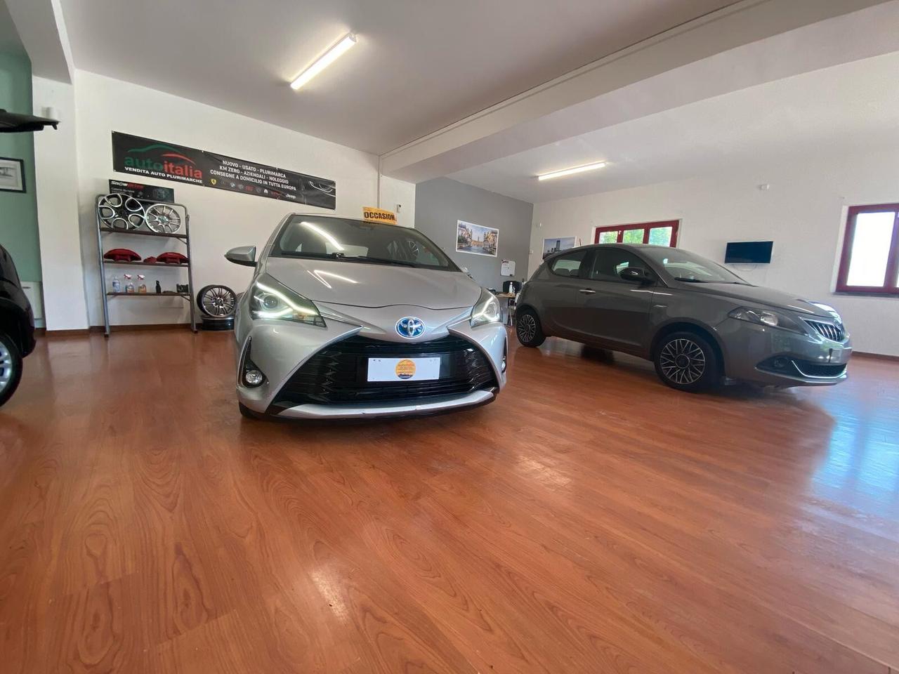 Toyota Yaris 1.5 Hybrid 5 porte Active