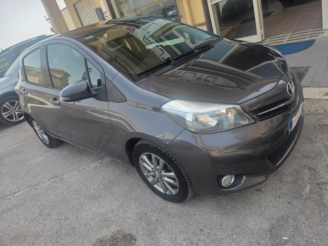 TOYOTA YARIS ANNO 2014 1.0 BENZINA 70 CV KM 90000 CERTIF