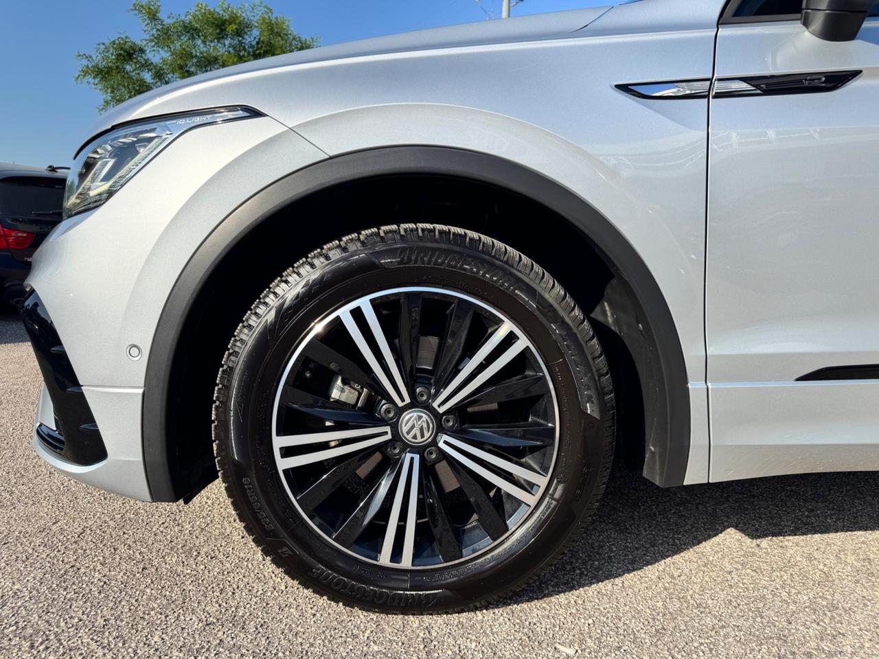 Volkswagen Tiguan R-LINE 2.0 TDI 150 CV DSG 4MOTION
