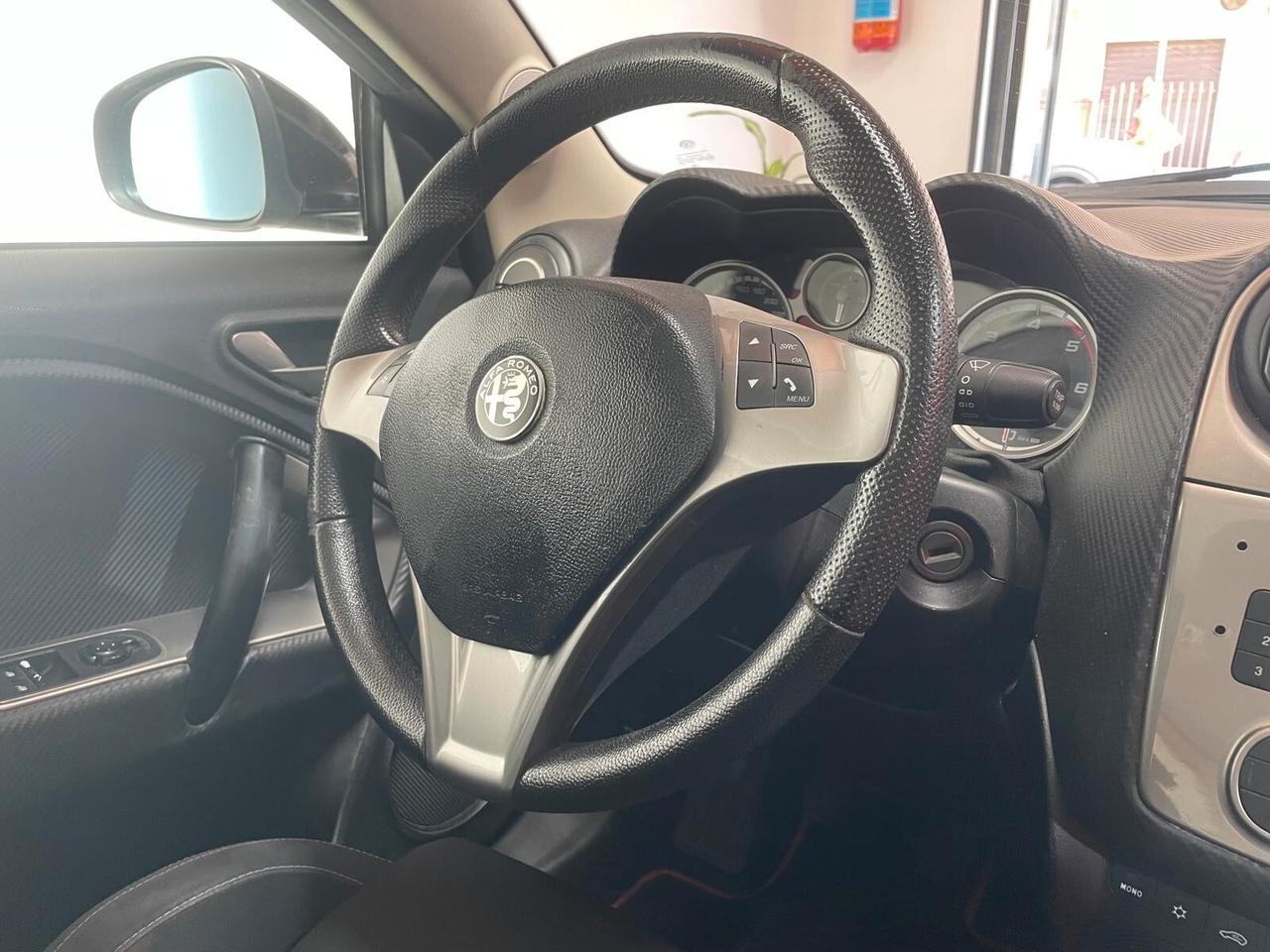 Alfa Romeo MiTo 1.3 JTDm-2 95 CV S&S Distinctive Sport Pack