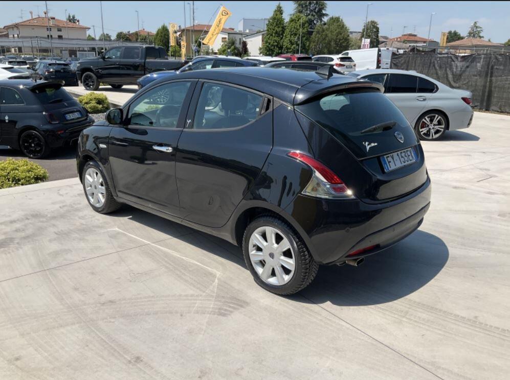 Lancia Ypsilon 1.2 GPL Ecochic Platinum