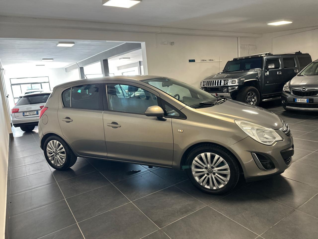 OPEL CORSA 1.4 COSMO 100CV NEOPATENTATI GARANZIA