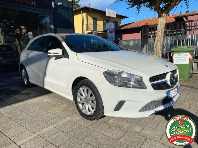 MERCEDES-BENZ A 180 Business 87.000km Navi/Interni Sport/retrocamera