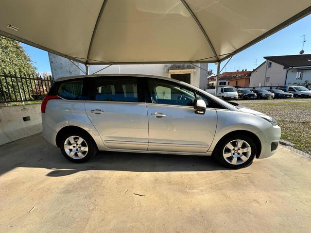 PEUGEOT 5008 1.6 HDi 115CV Business 7 POSTI FARI FENDINEBBIA
