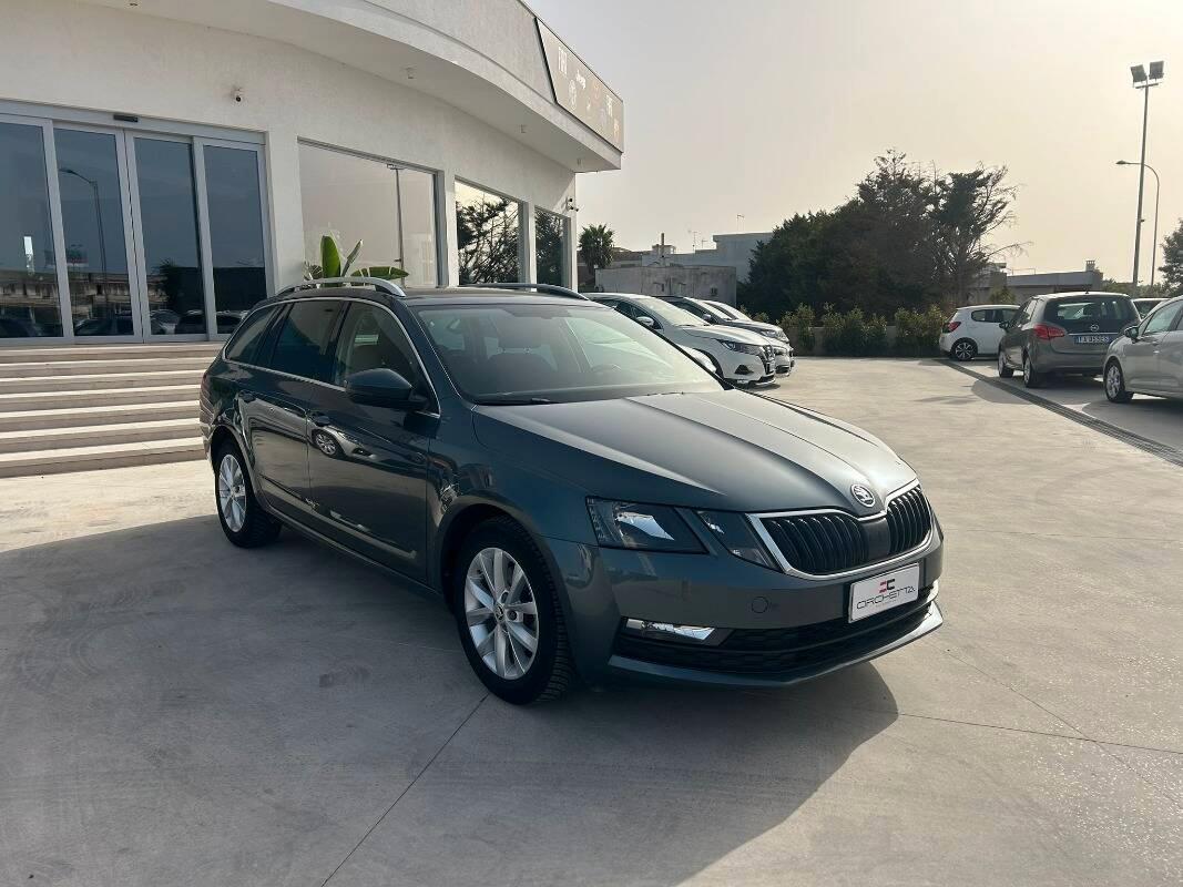 Skoda Octavia Wagon 1.5 g-tec Ambition 130cv dsg