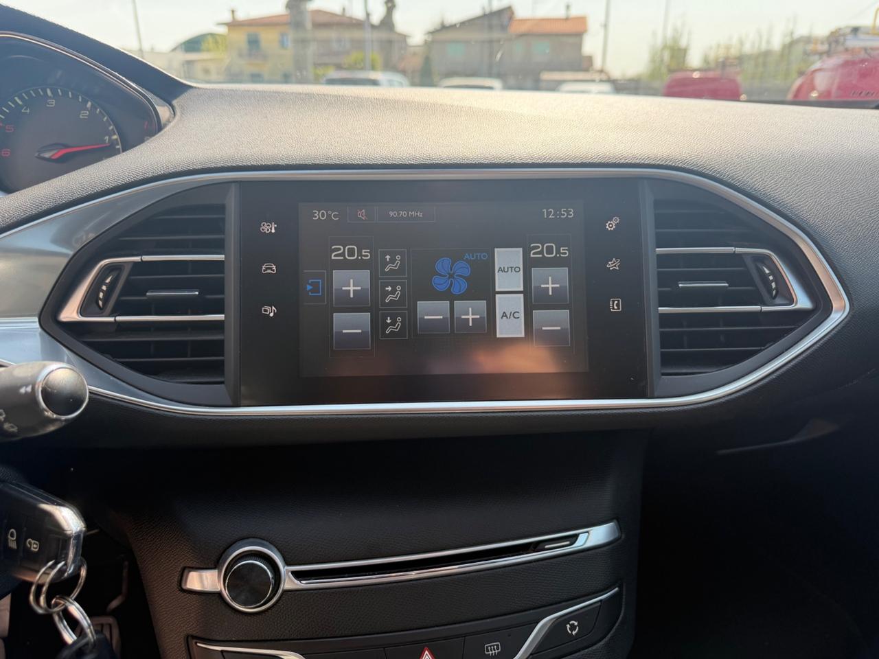 Peugeot 308 BlueHDi 100 S&S SW Business