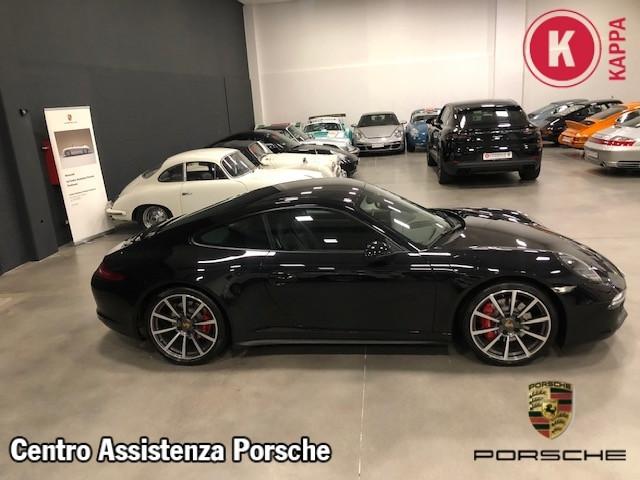 Porsche 911 3.8 Carrera 4S Coupé
