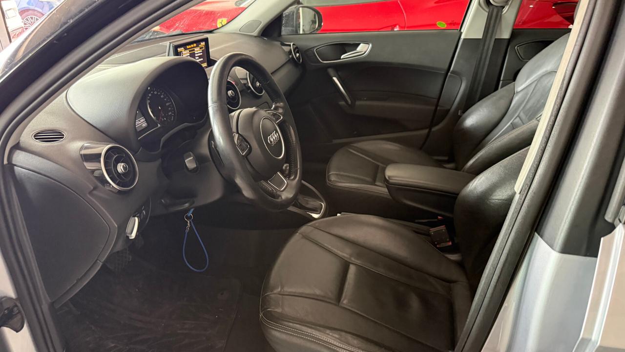 AUDI A1 1.4 TDI S TRONIC TETTO APRIBILE
