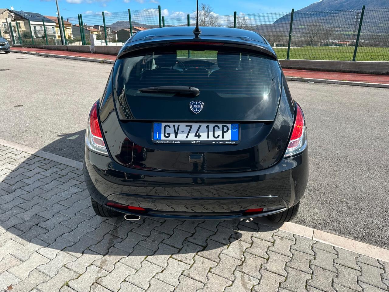 Lancia Ypsilon 1.0 FireFly 5 porte S&S Hybrid Platino