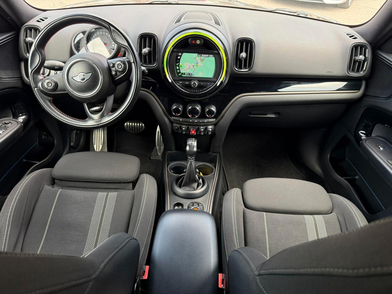 Mini 2.0 Cooper SD Hype Countryman Automatica