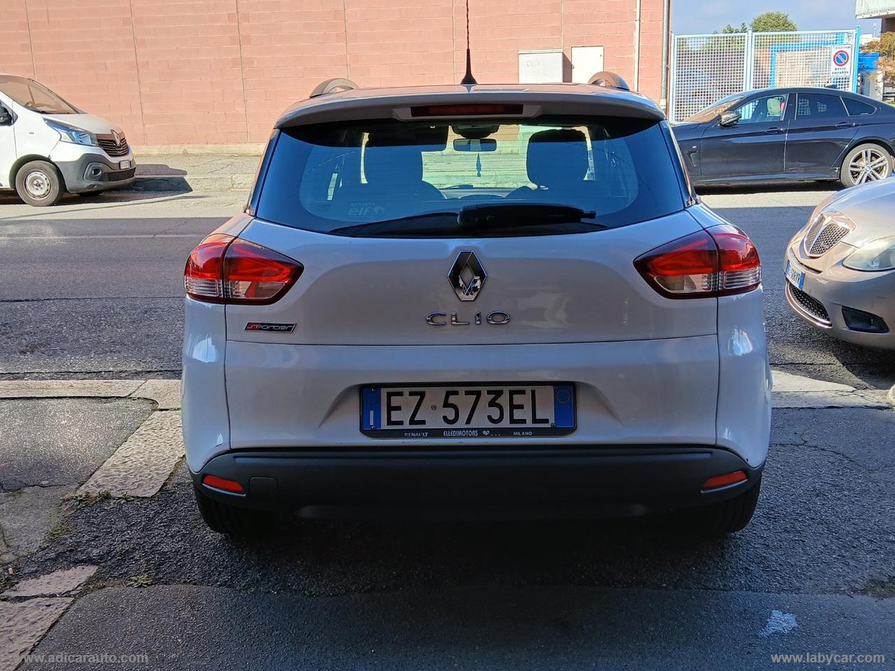 RENAULT Clio Sporter 1.2 75 CV