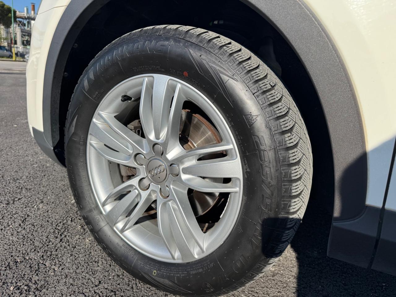 Audi Q3 2.0 TDI Business