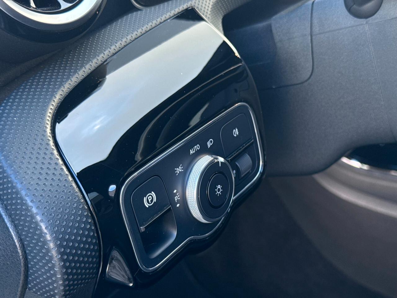 Mercedes-benz A 180d Automatic Premium*AMG LINE*TETTO*UNIPRO*