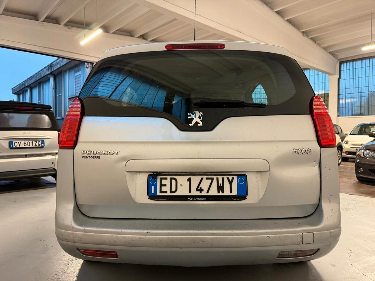 Peugeot 5008 1.6 HDi 7 Posti Automatica