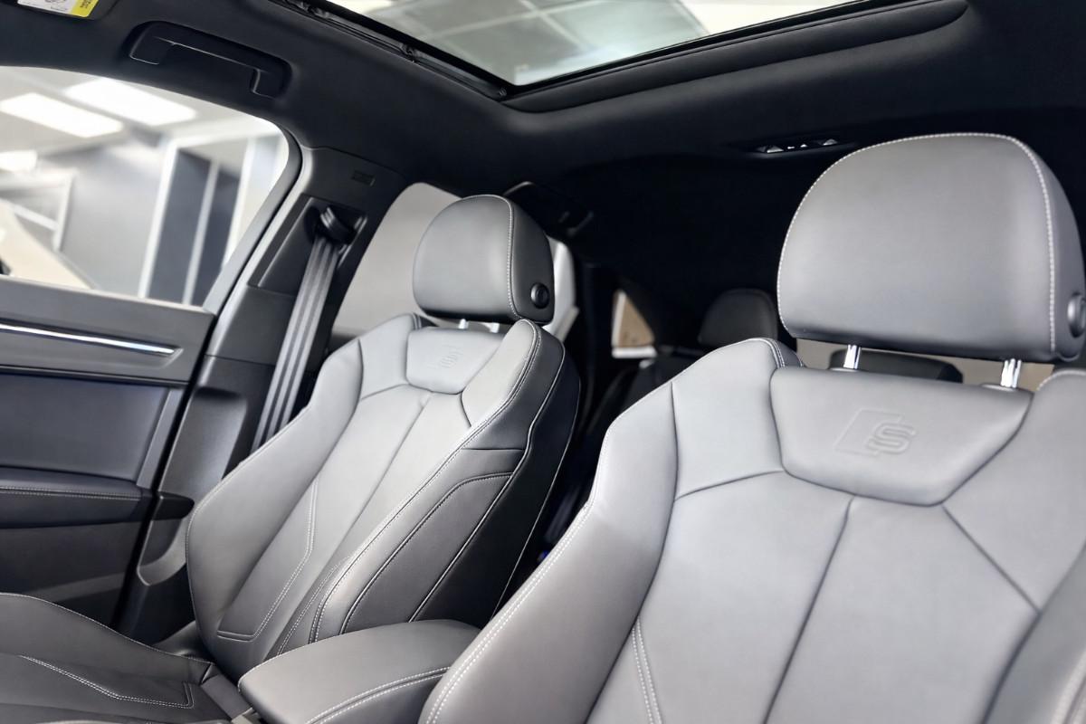 Audi Q3 Sportback 35 2.0 tdi Identity Black quattro s-tronic