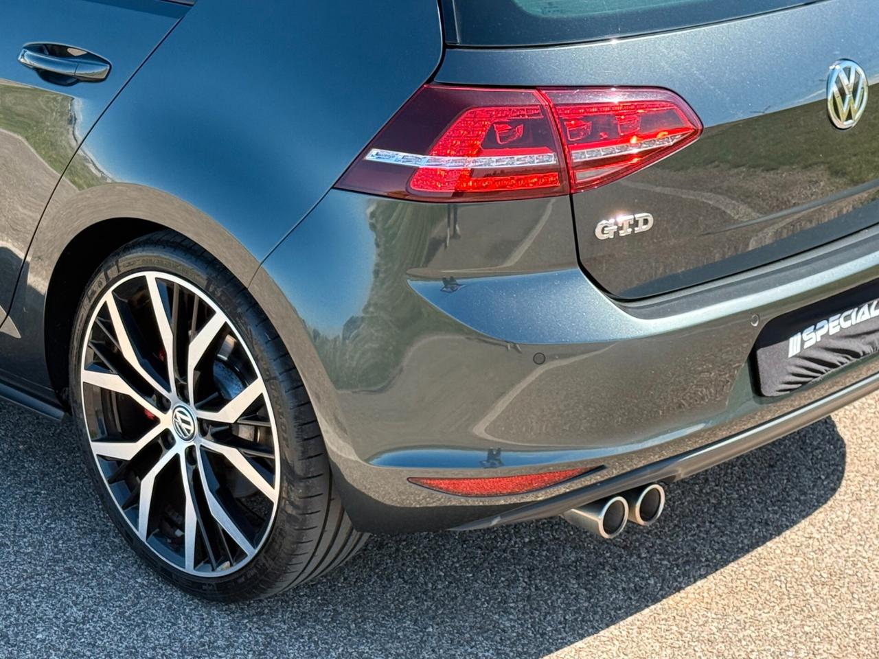 Volkswagen Golf GTD 2.0 TDI DSG 5p. 184cv ""MOLTO BELLA ED EFFICIENTE""