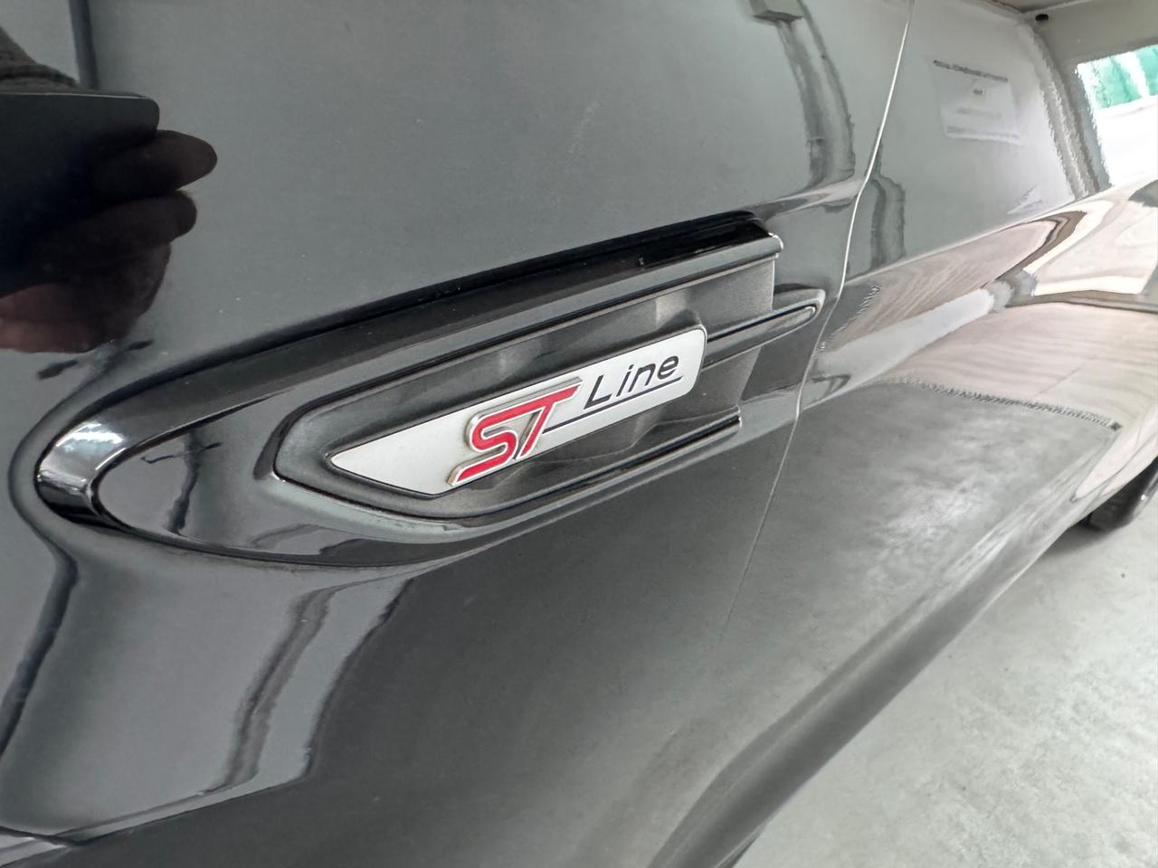 Ford Kuga 1.5 EcoBoost ST-Line