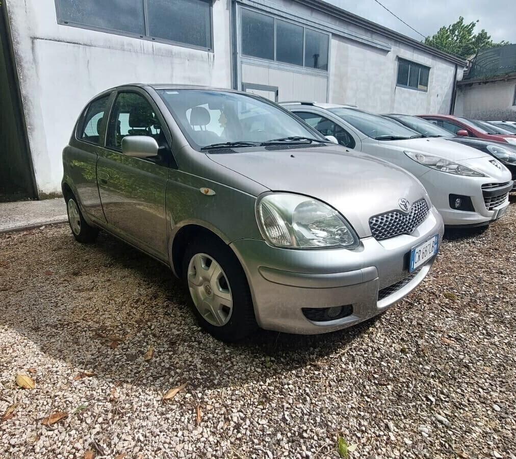 Toyota Yaris 1.0 Neopatentati