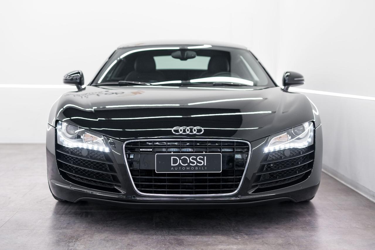 Audi R8 4.2 V8 FSI quattro R tronic IVA ESPOSTA
