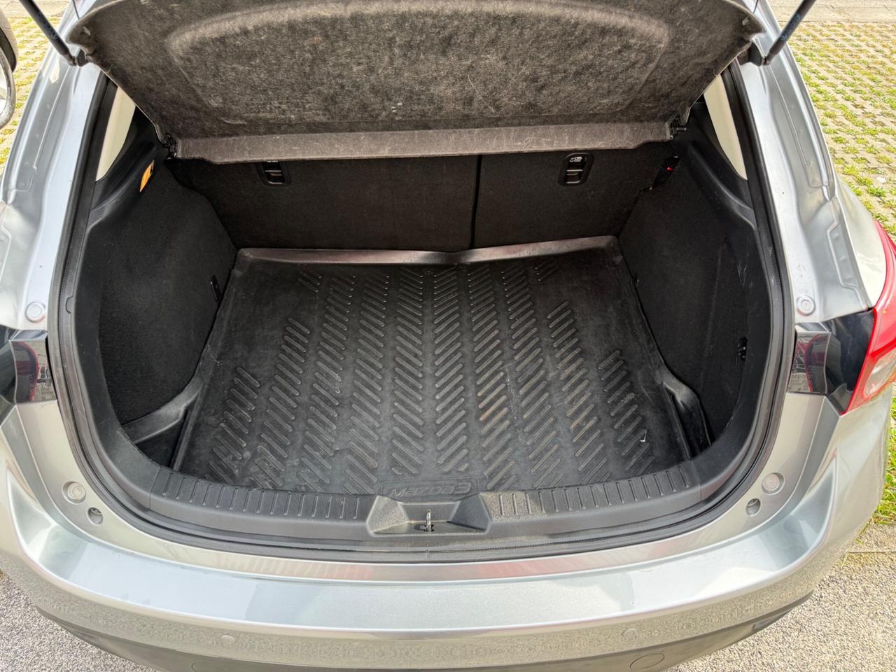 Mazda 3 Mazda3 2.2 Skyactiv-D Exceed