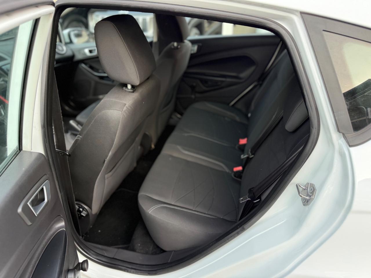 Ford Fiesta 1.5 TDCi 75CV 5 porte