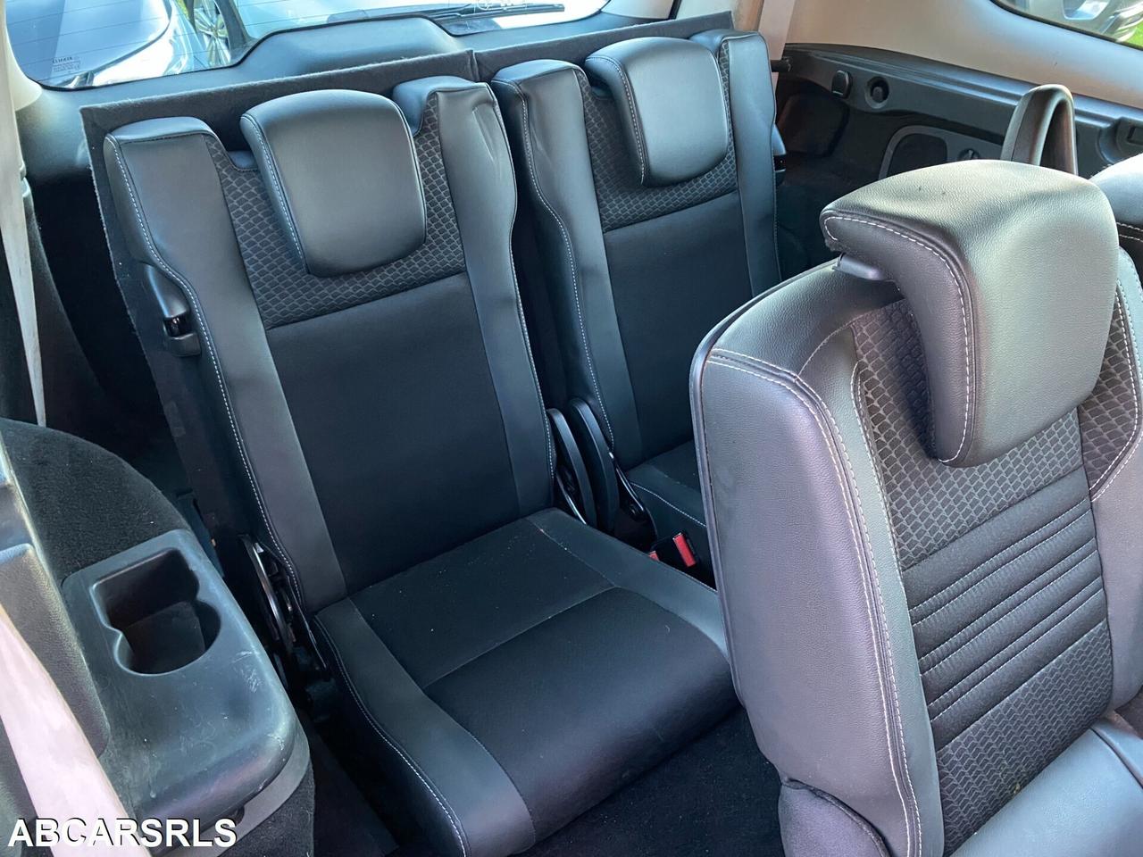 RENAULT - Grand Scénic - dCi 8V 110 CV EDC