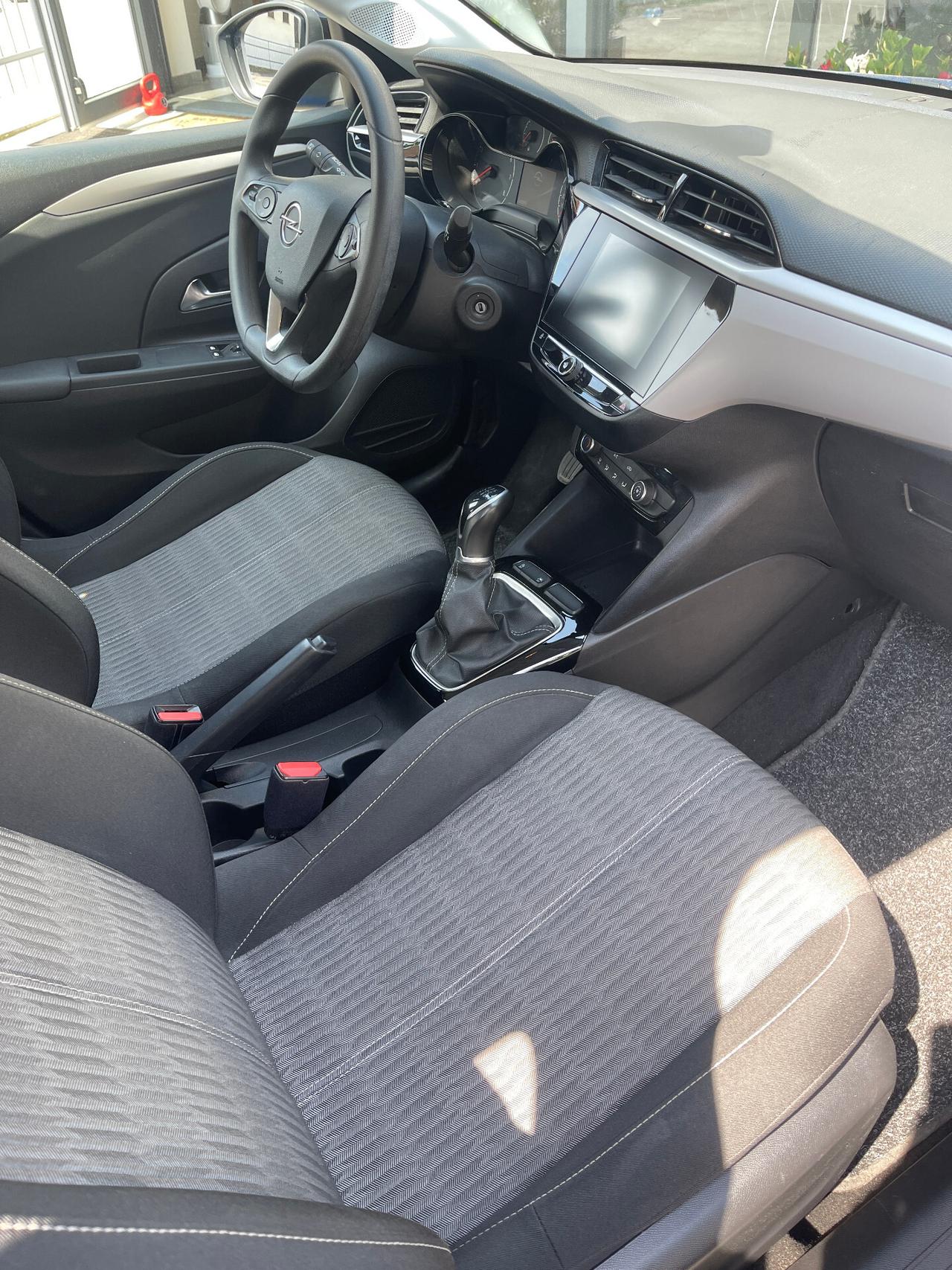 Opel Corsa 1.2 Edition NEOPATENTATI