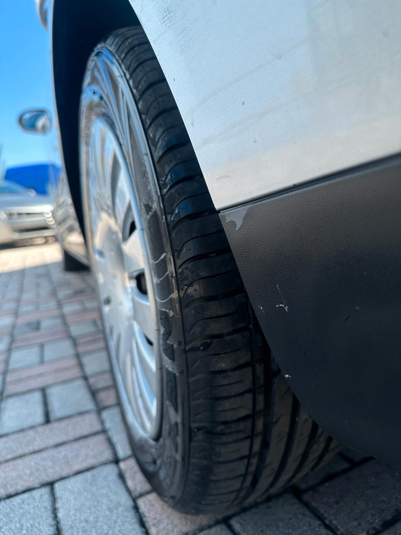 Volkswagen Passat 2.0 TDI DPF Var. Comfortline