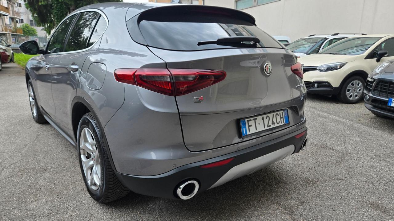 Alfa Romeo Stelvio 2.2 Turbodiesel 210 CV AT8 Q4 Executive