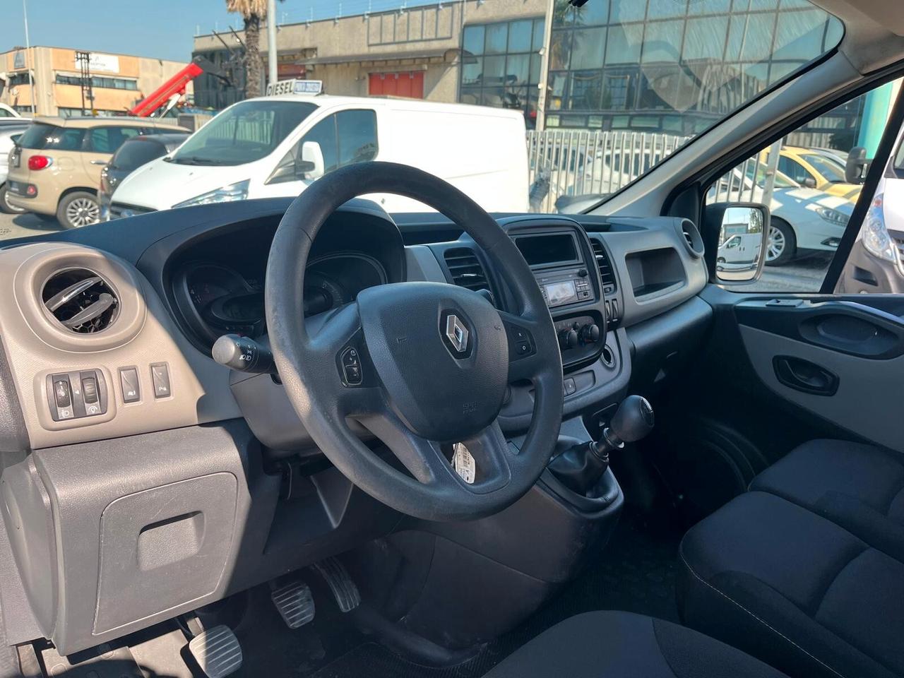 Renault Trafic T27 1.6 dCi 120CV **+IVA**