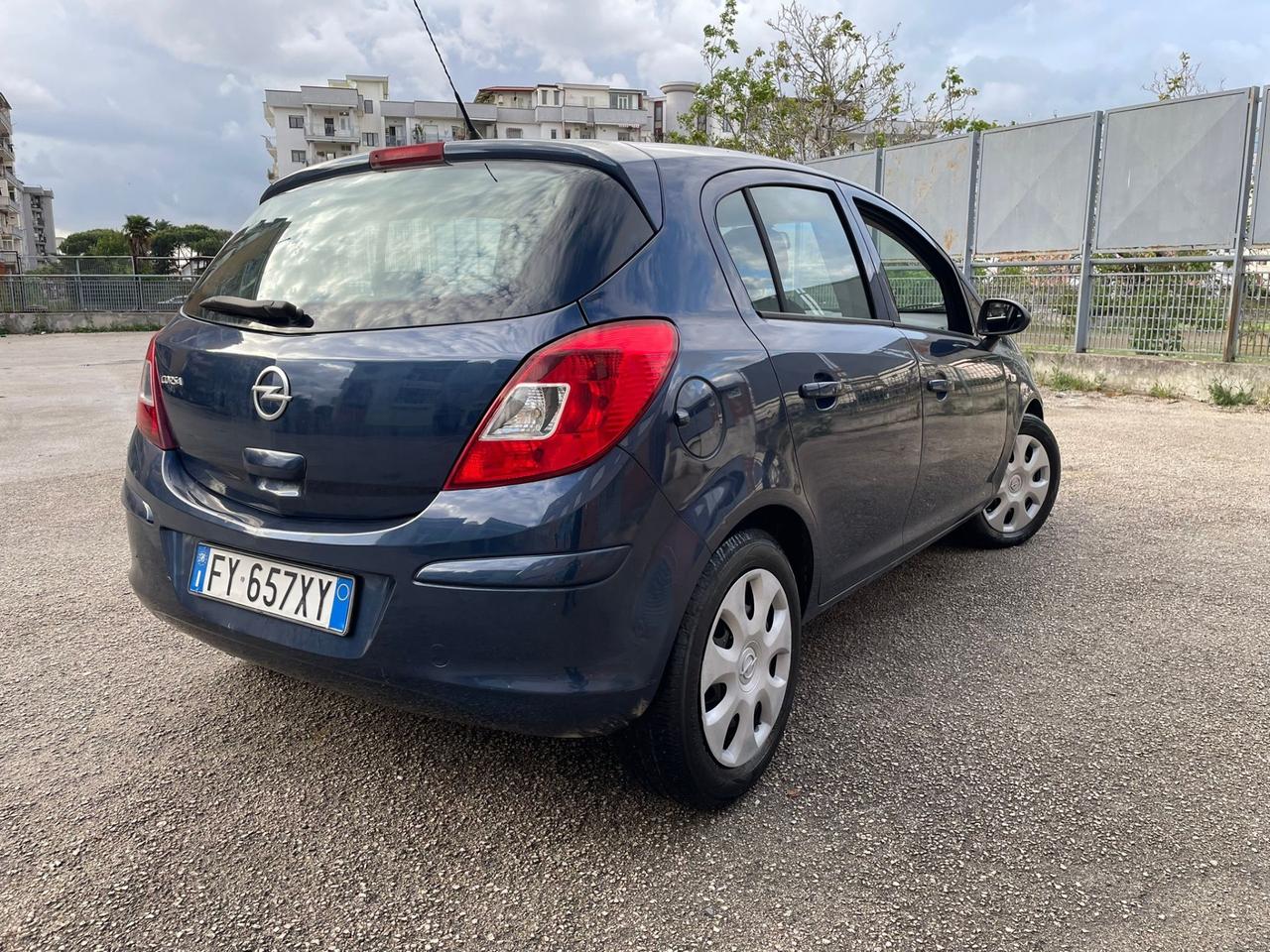 Opel Corsa 1.0 12V 5 porte CON 147MILA KM