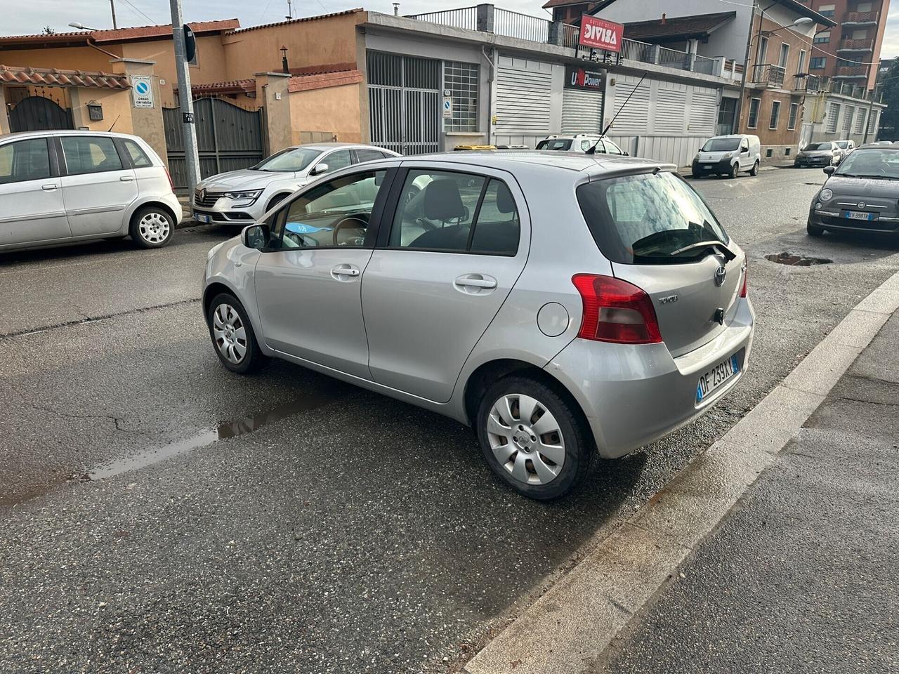 Toyota Yaris 1.3 5 porte Navi