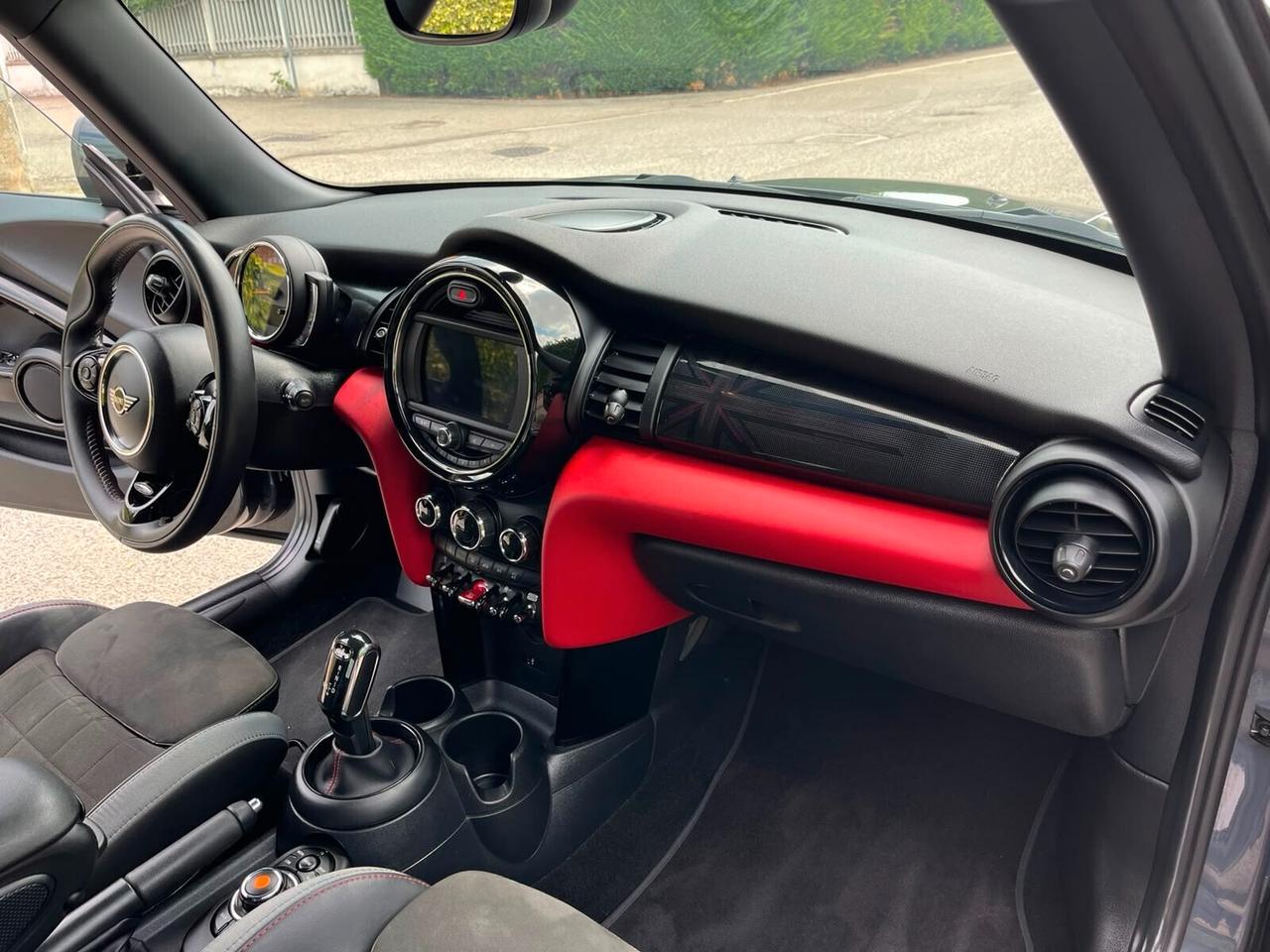 Mini 2.0 Cooper S 192CV Da VETRINA