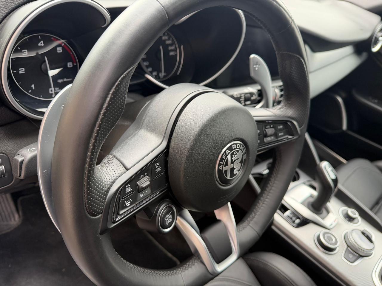 Alfa Romeo Giulia 2.2 jtdm 210CV AT8 AWD Q4 Veloce