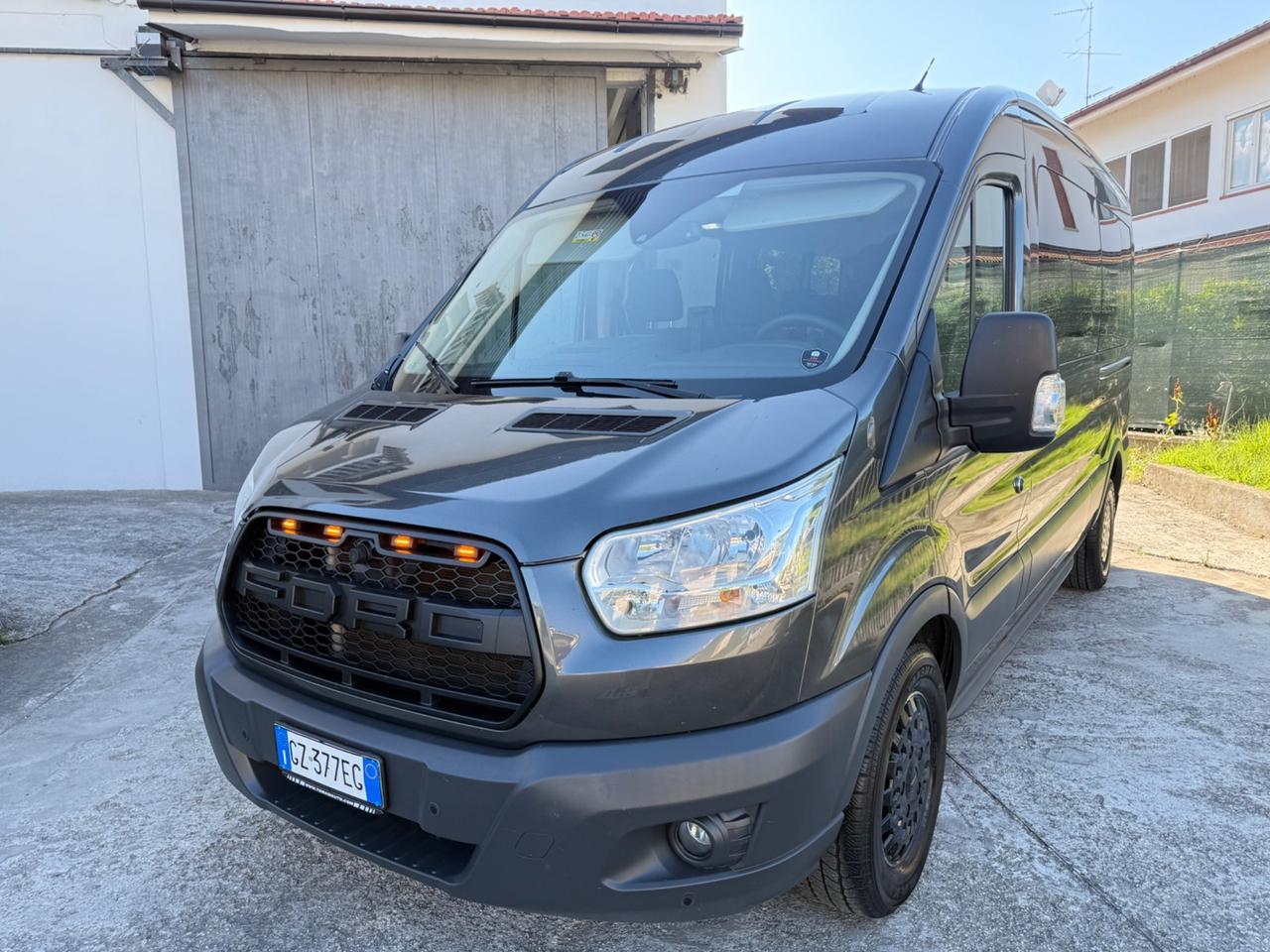 Ford Transit 2.0TDCi 9 POSTI PASSO LUNGO GANCIO TRAINO