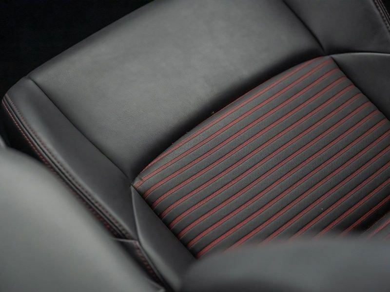 Toyota RAV4 Plug-in Plug-in 2.5 PHEV 306CV ECVT Dynamic+ 4WD