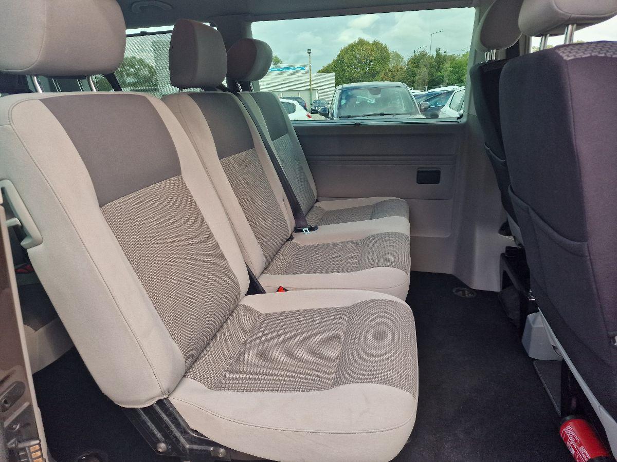 VOLKSWAGEN - Caravelle T5 4MOTION 8 POSTI