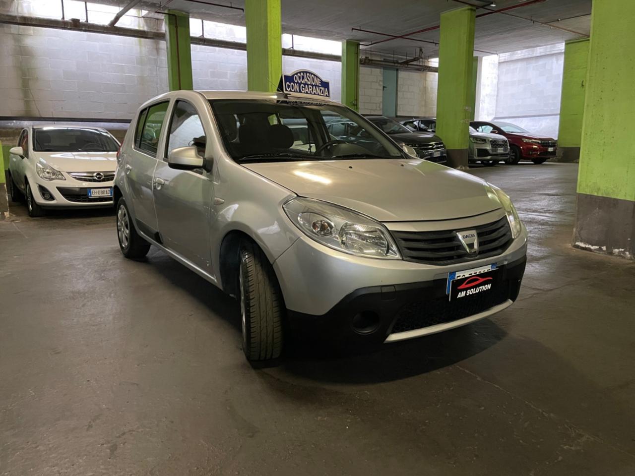 Dacia Sandero 1.2 Neopatentati Euro 5 (Sensori di parcheggio)