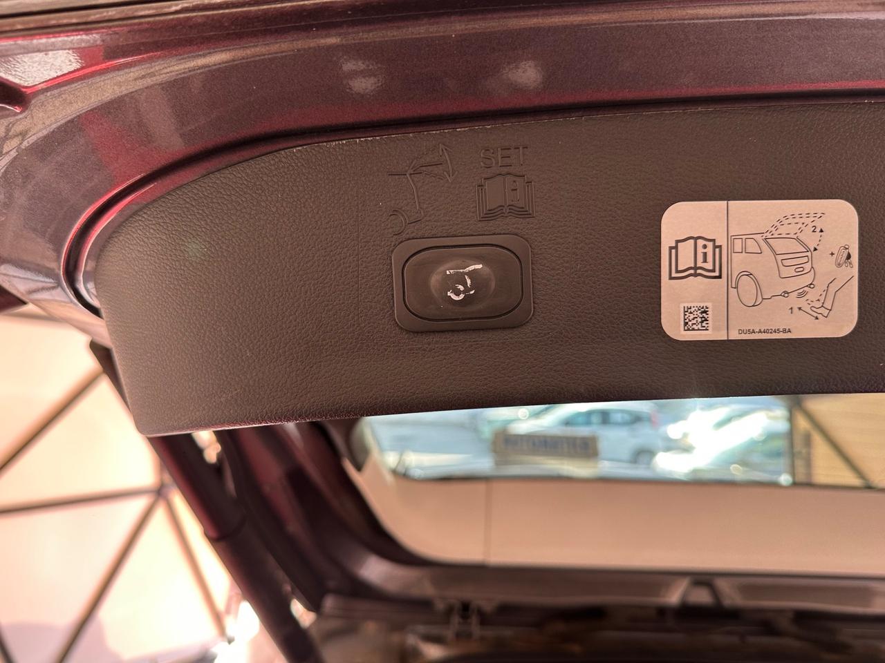 Ford Kuga 1.5 TDCI 120 CV S&S 2WD Powershift Titanium