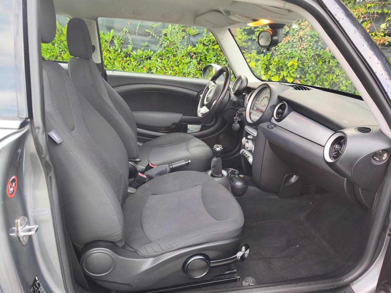 Mini 1.4 neopatentati ottime condizioni garanzia