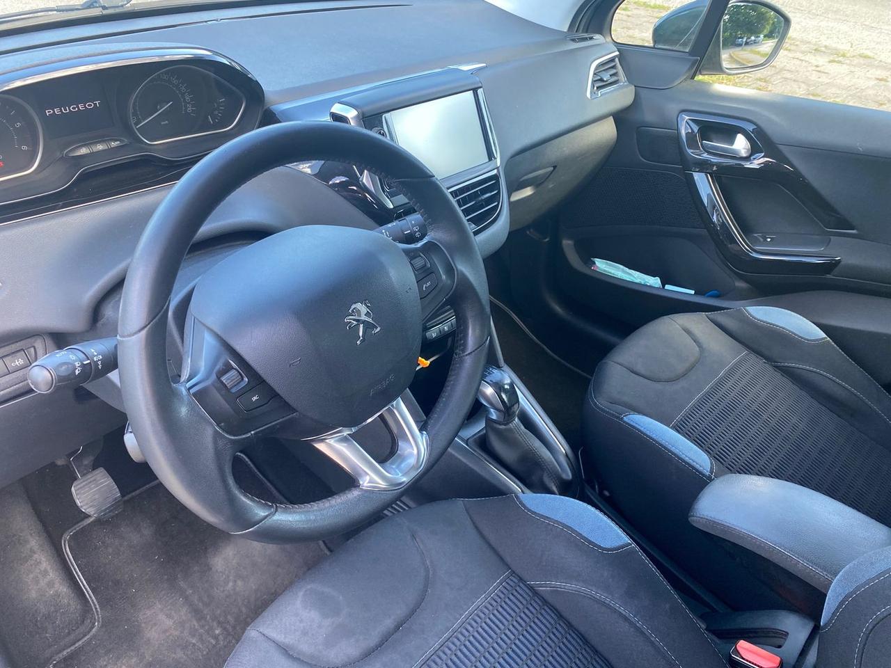 Peugeot 208 Active 1.4 HDI FAP 68 #6385