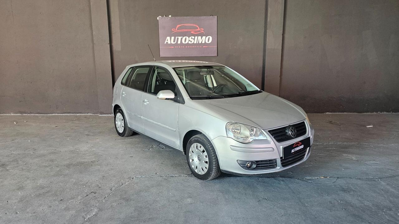 Volkswagen Polo 1.4/75CV 16V 5p. Sportline
