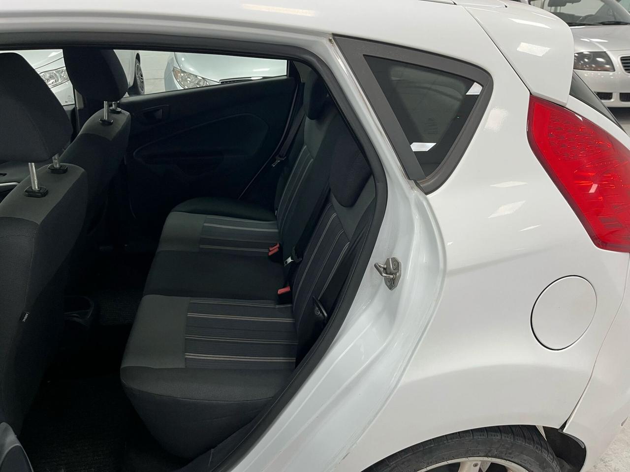 Ford Fiesta 5p 1.4 tdci +