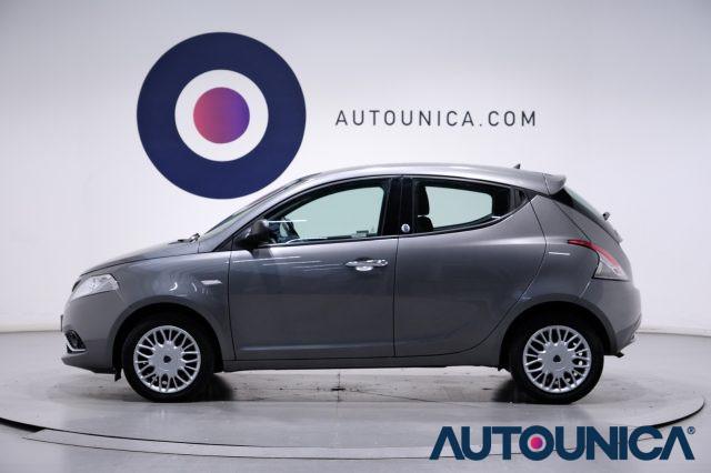 LANCIA Ypsilon 1.2 69 CV 5 PORTE GPL ECOCHIC SILVER NEOPATENTATI