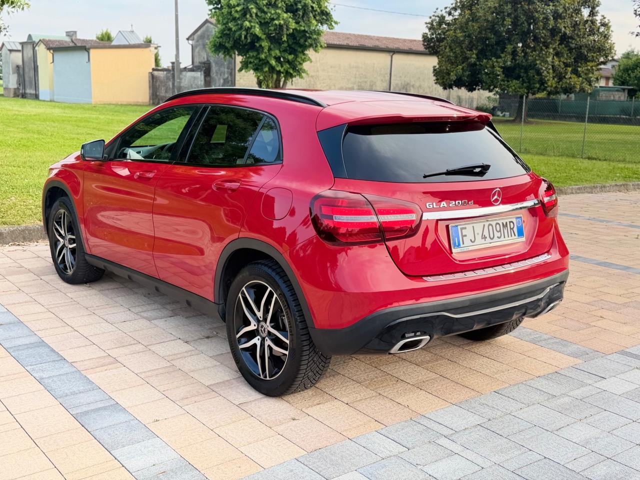 Mercedes-benz GLA 200 d Automatic Premium