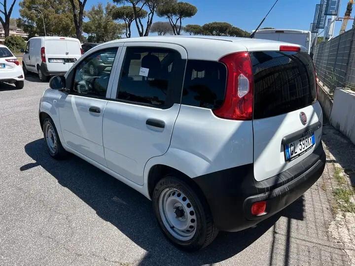 Fiat Panda 1.0 FireFly S&S Hybrid Garmin