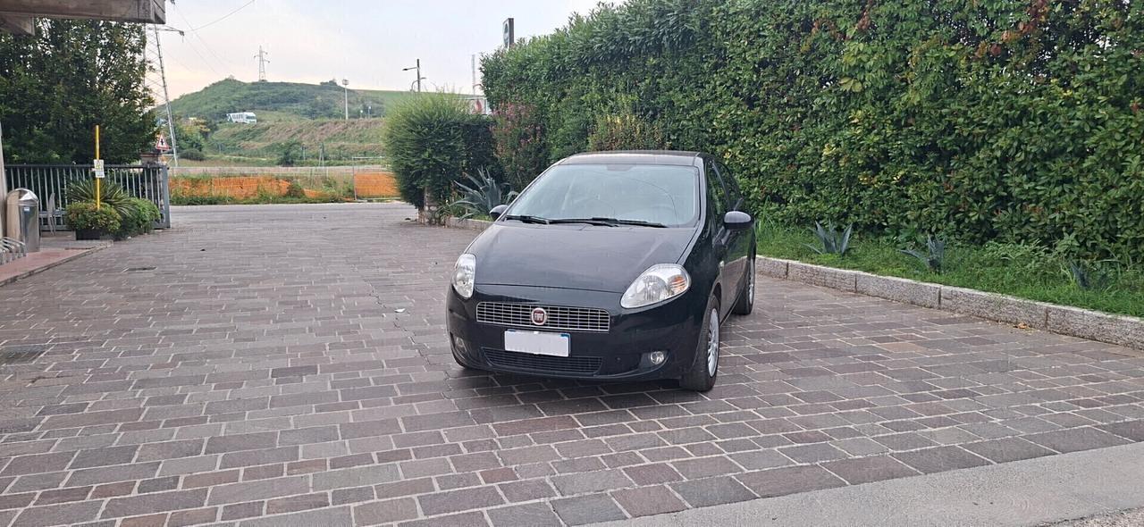 GRANDE PUNTO 1.4 ACTIVE CON GPL X NEOPATENTATI